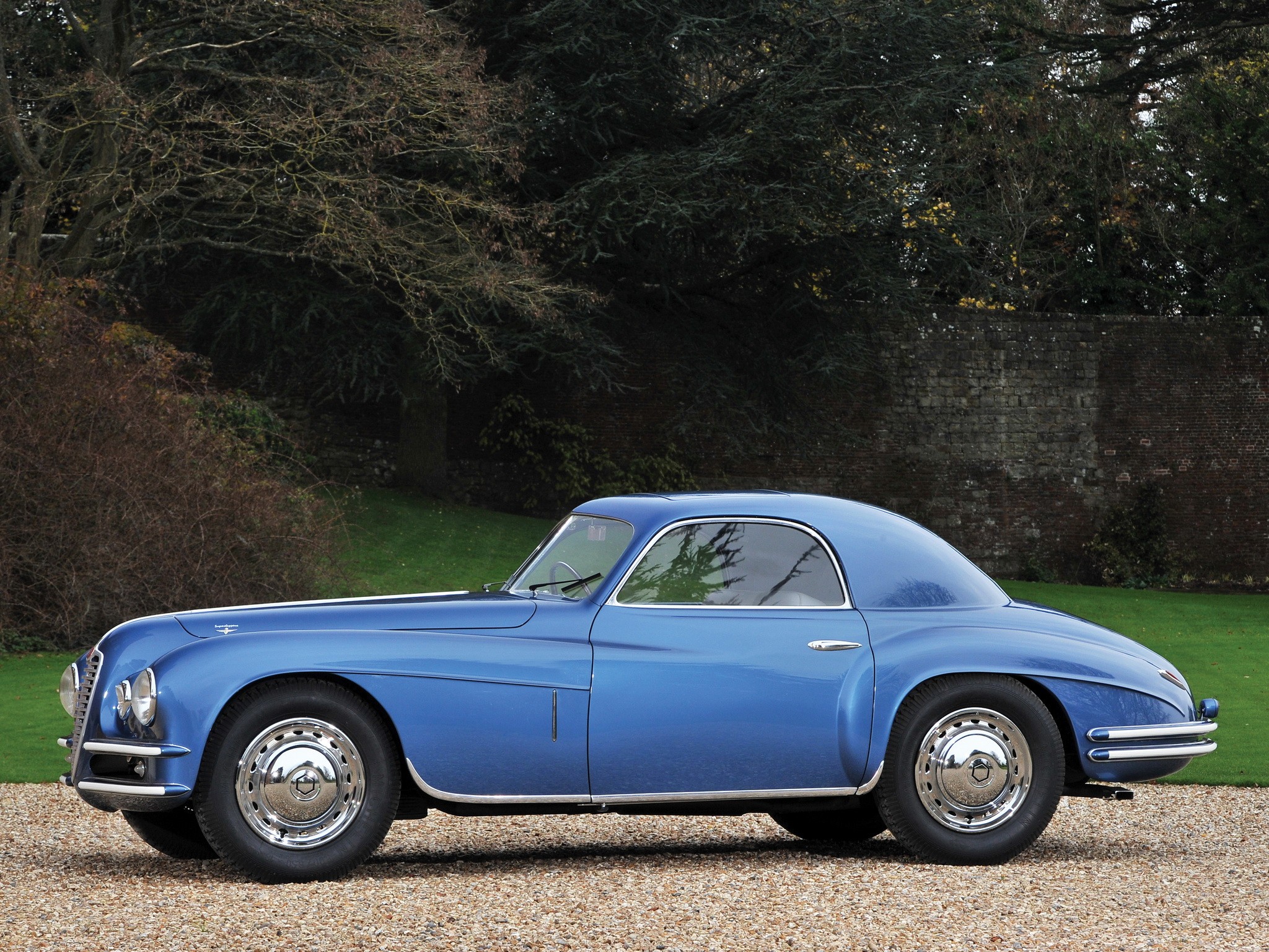 Alfa Romeo 6C photo 6