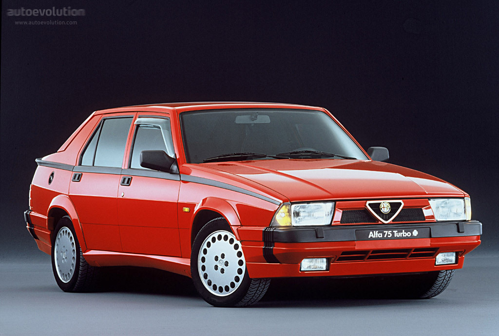 Alfa Romeo 75 photo 3