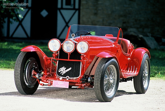 Alfa Romeo 8C photo 1