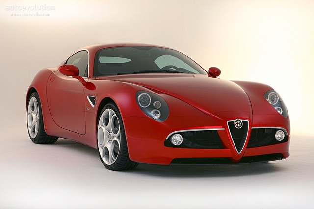 Alfa Romeo 8C Foto 1