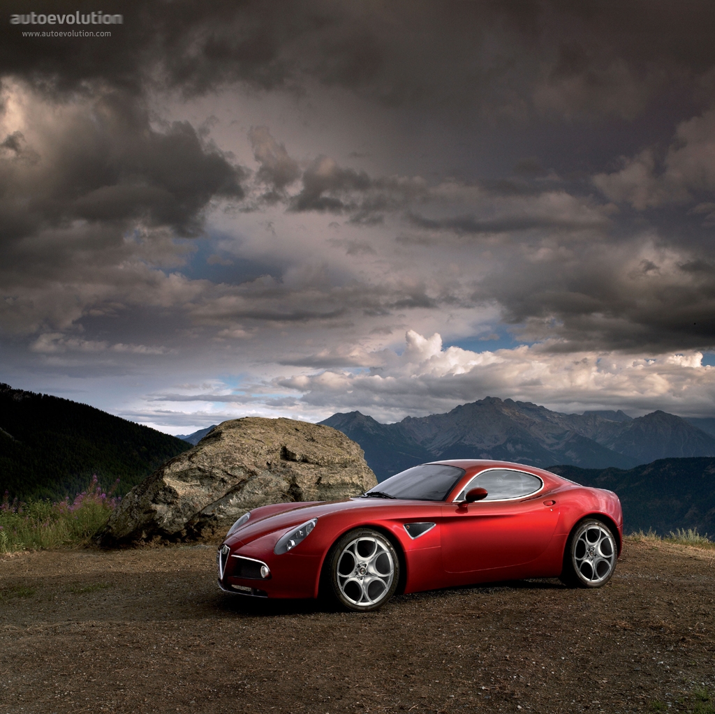 Alfa Romeo 8C photo 10