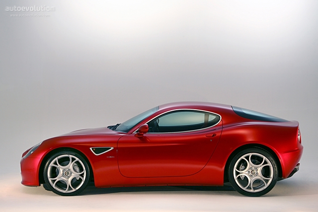 Alfa Romeo 8C Foto 3