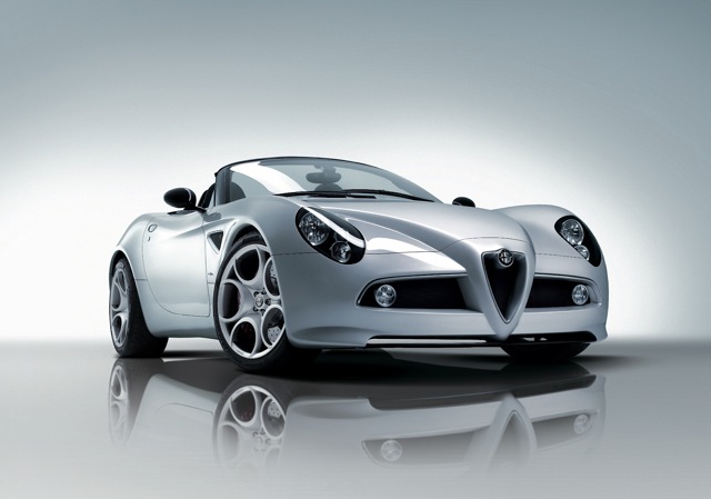 Alfa Romeo 8C photo 10