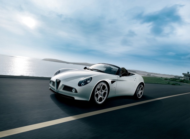 Alfa Romeo 8C photo 7