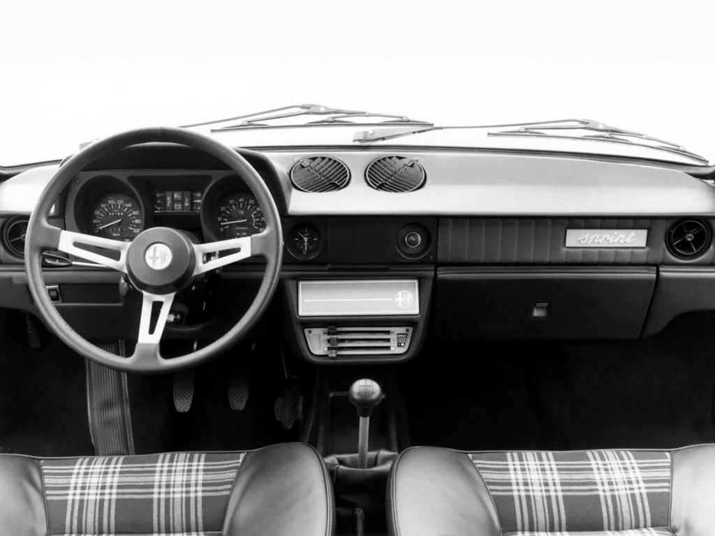 Alfa Romeo Alfasud Sprint photo 38