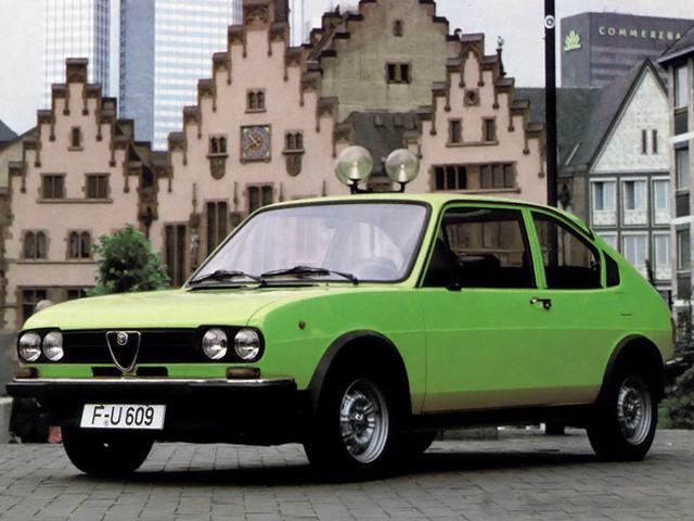 Alfa Romeo Alfasud Ti photo 8