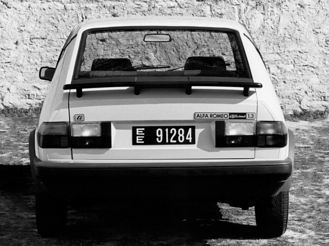 Alfa Romeo Alfasud Ti photo 6