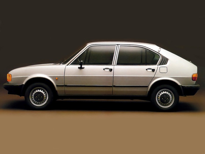 Alfa Romeo Alfasud photo 4
