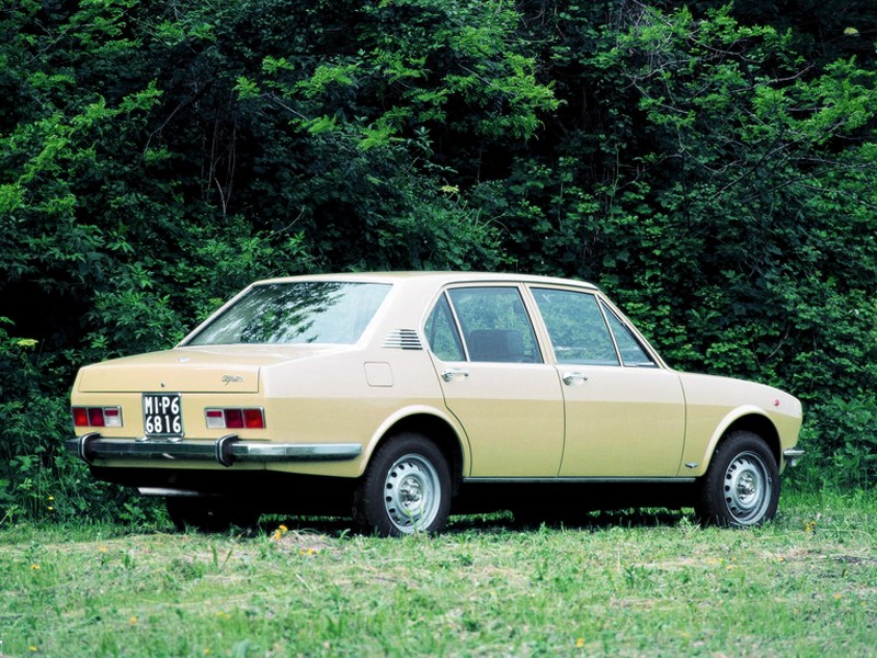 Alfa Romeo Alfetta photo 7