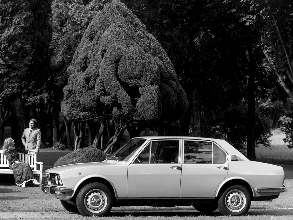 Alfa Romeo Alfetta photo 14