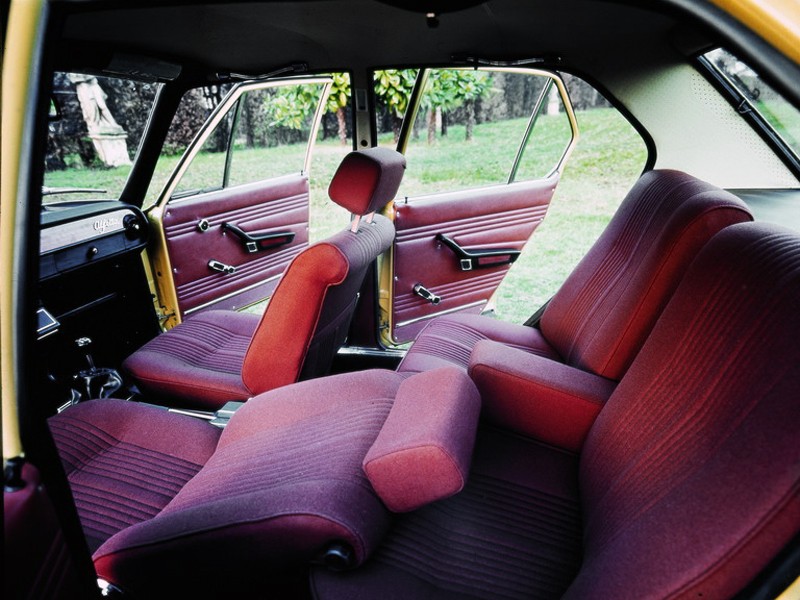 Alfa Romeo Alfetta photo 24