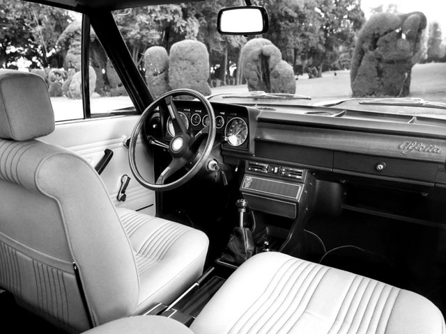Alfa Romeo Alfetta foto 27