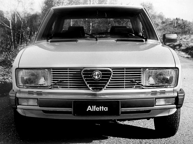 Alfa Romeo Alfetta photo 7