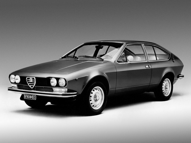 Alfa Romeo Alfetta foto 5