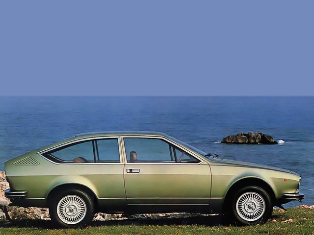 Alfa Romeo Alfetta foto 7