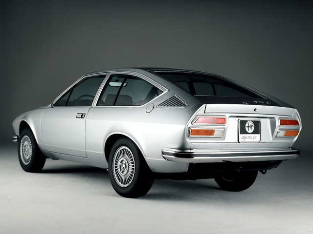 Alfa Romeo Alfetta foto 9