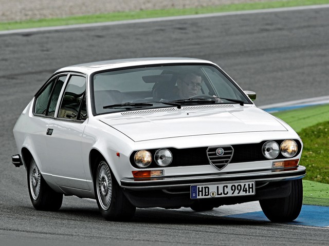 Alfa Romeo Alfetta foto 12