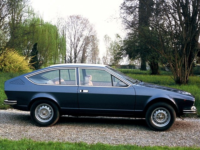 Alfa Romeo Alfetta foto 4