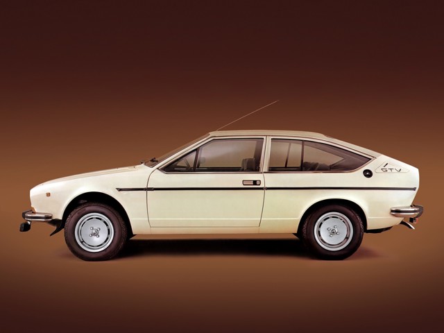 Alfa Romeo Alfetta Foto 13