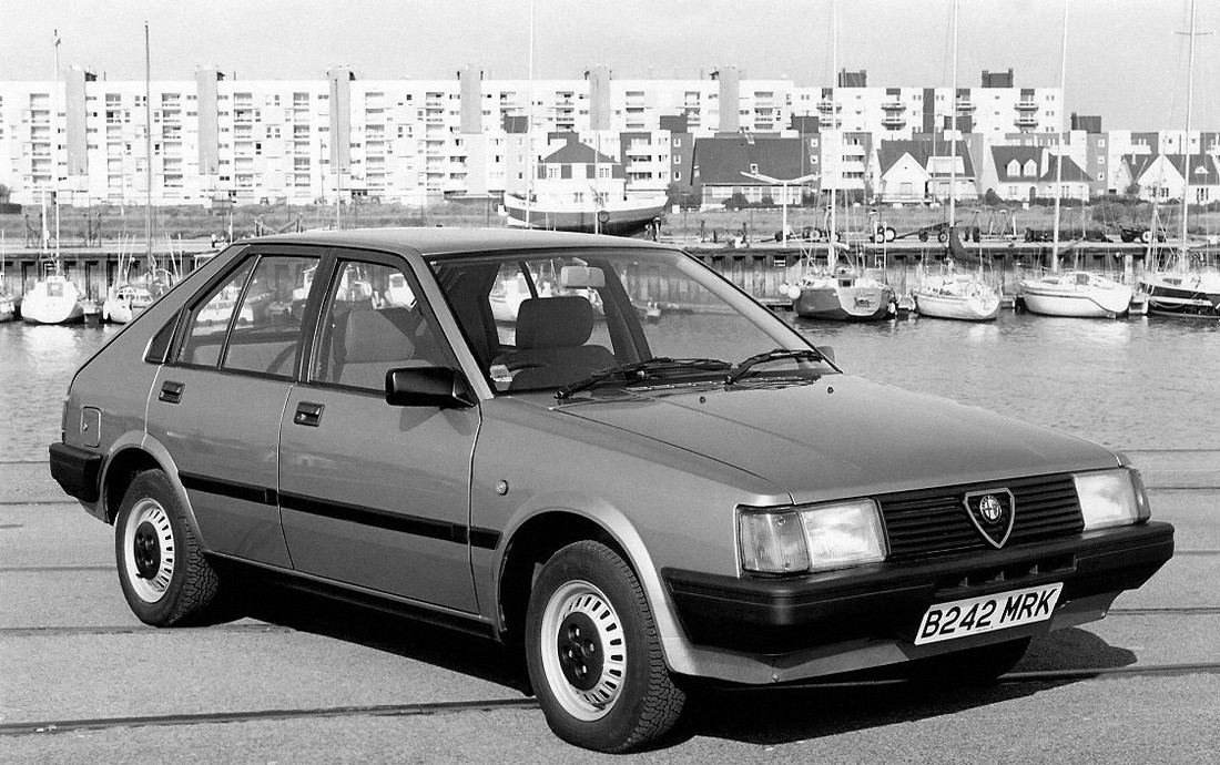 Alfa Romeo Arna photo 14