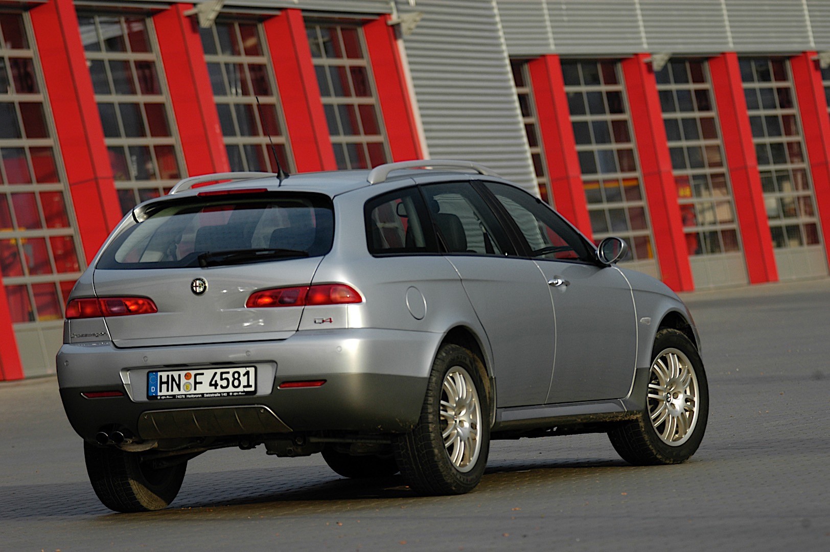 Alfa Romeo Crosswagon Q4 photo 33