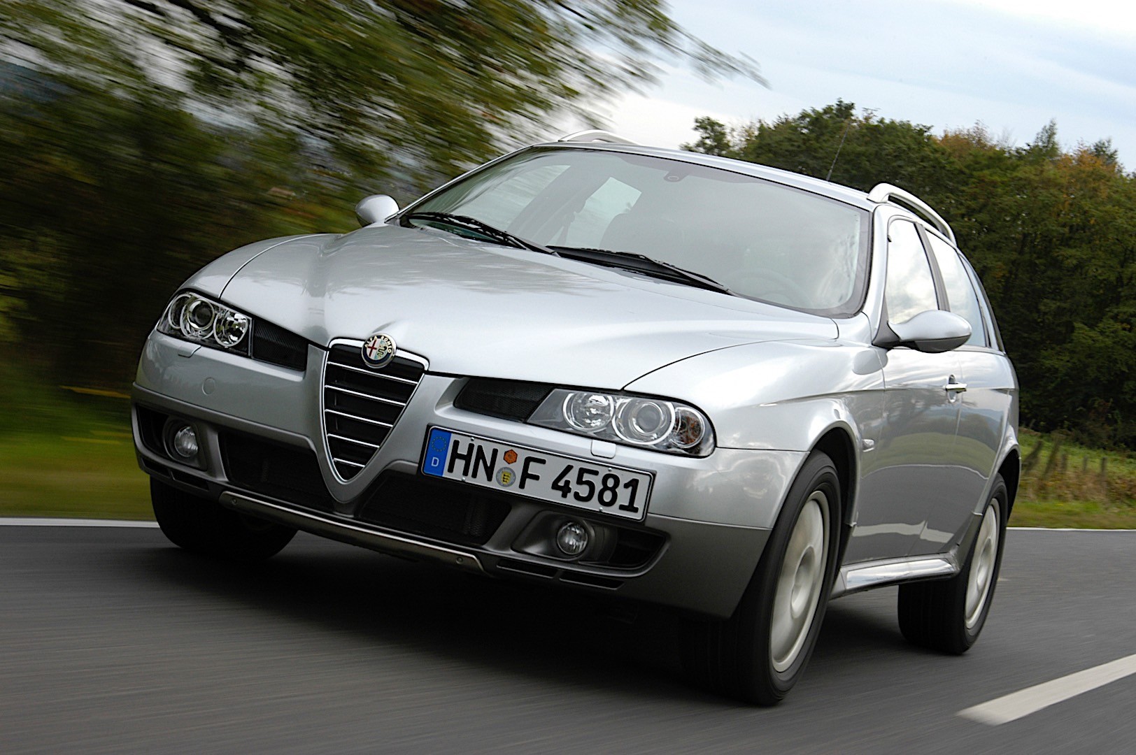 Alfa Romeo Crosswagon Q4 photo 34