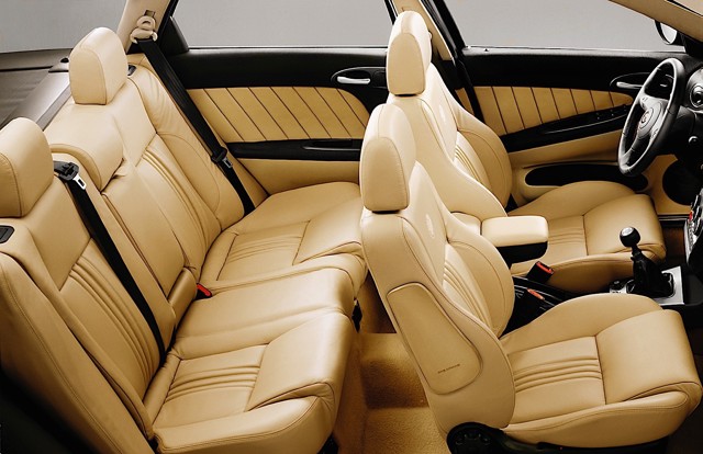 Alfa Romeo Crosswagon Q4 photo 44