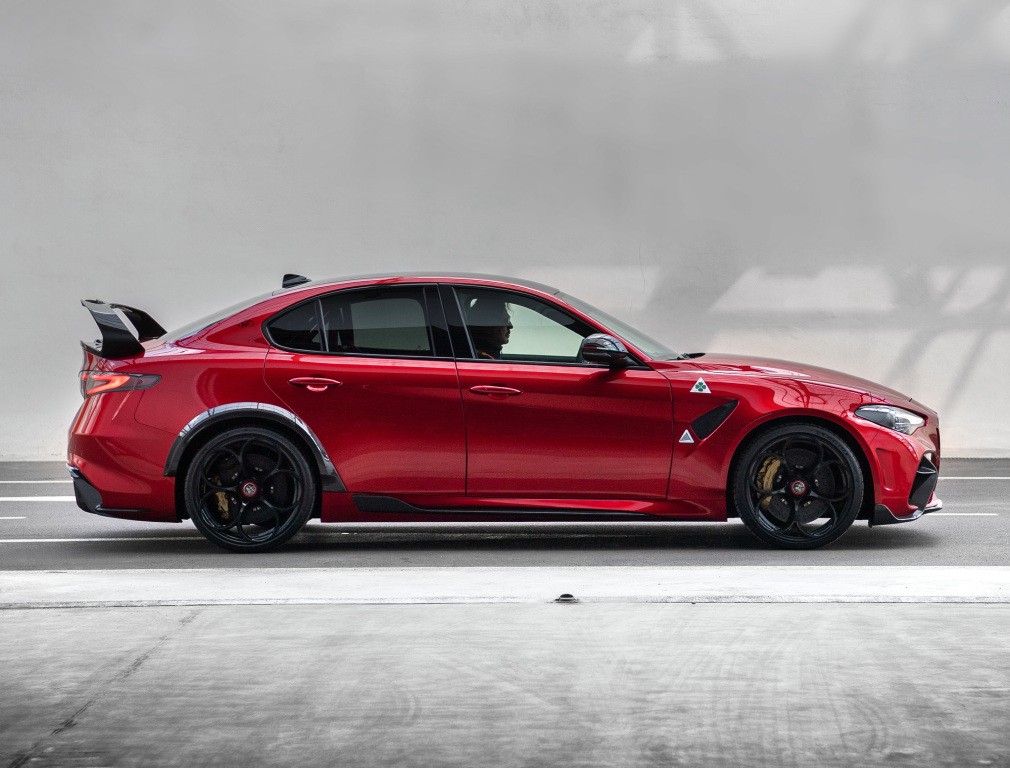 Alfa Romeo Giulia Gta photo 4