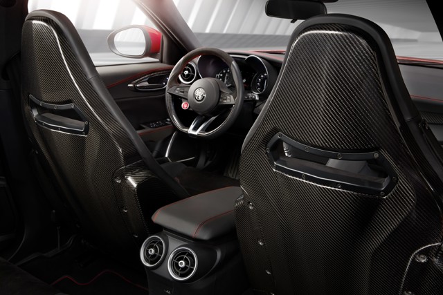Alfa Romeo Giulia Quadrifoglio photo 54