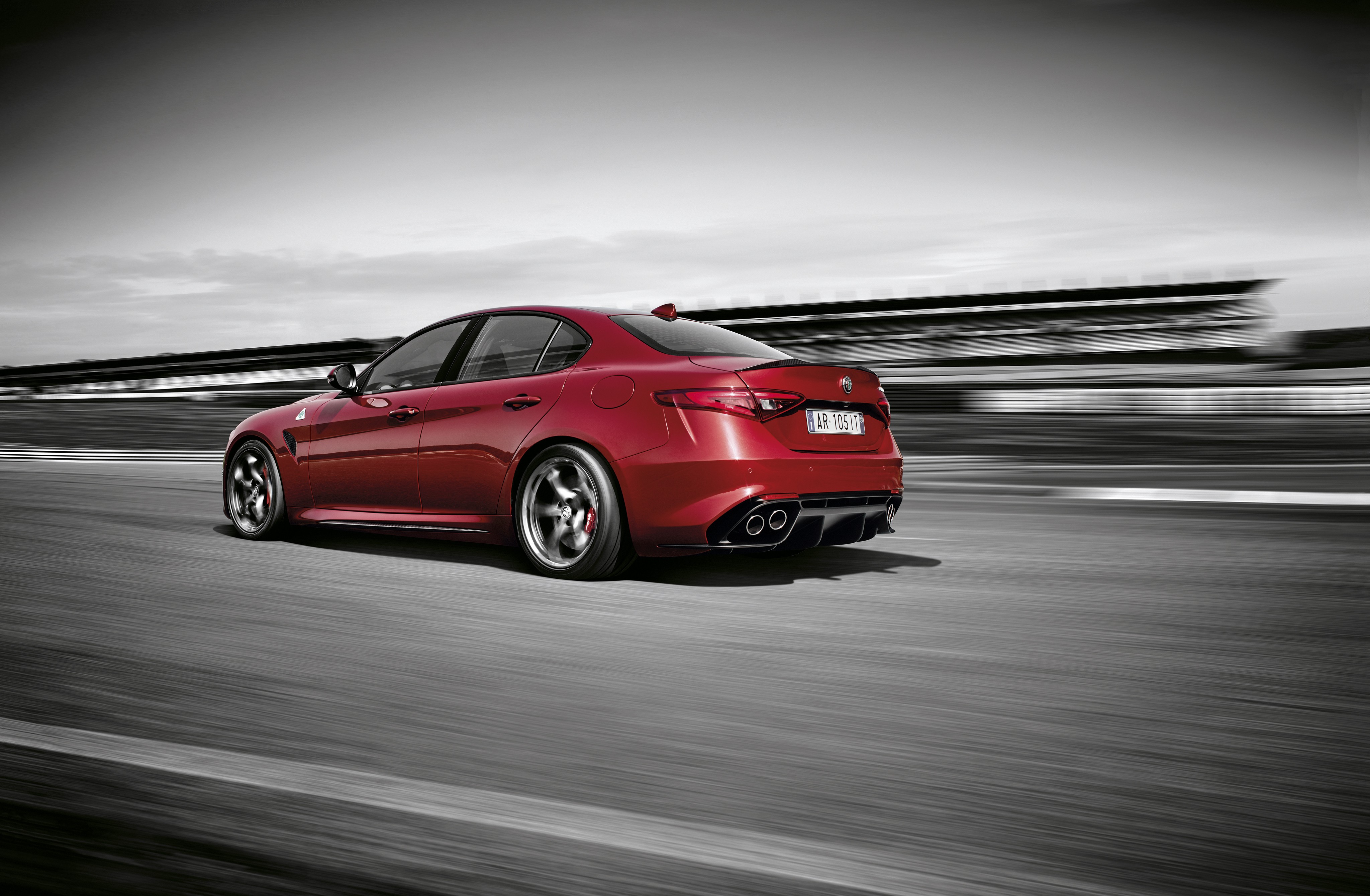 Alfa Romeo Giulia Quadrifoglio photo 7