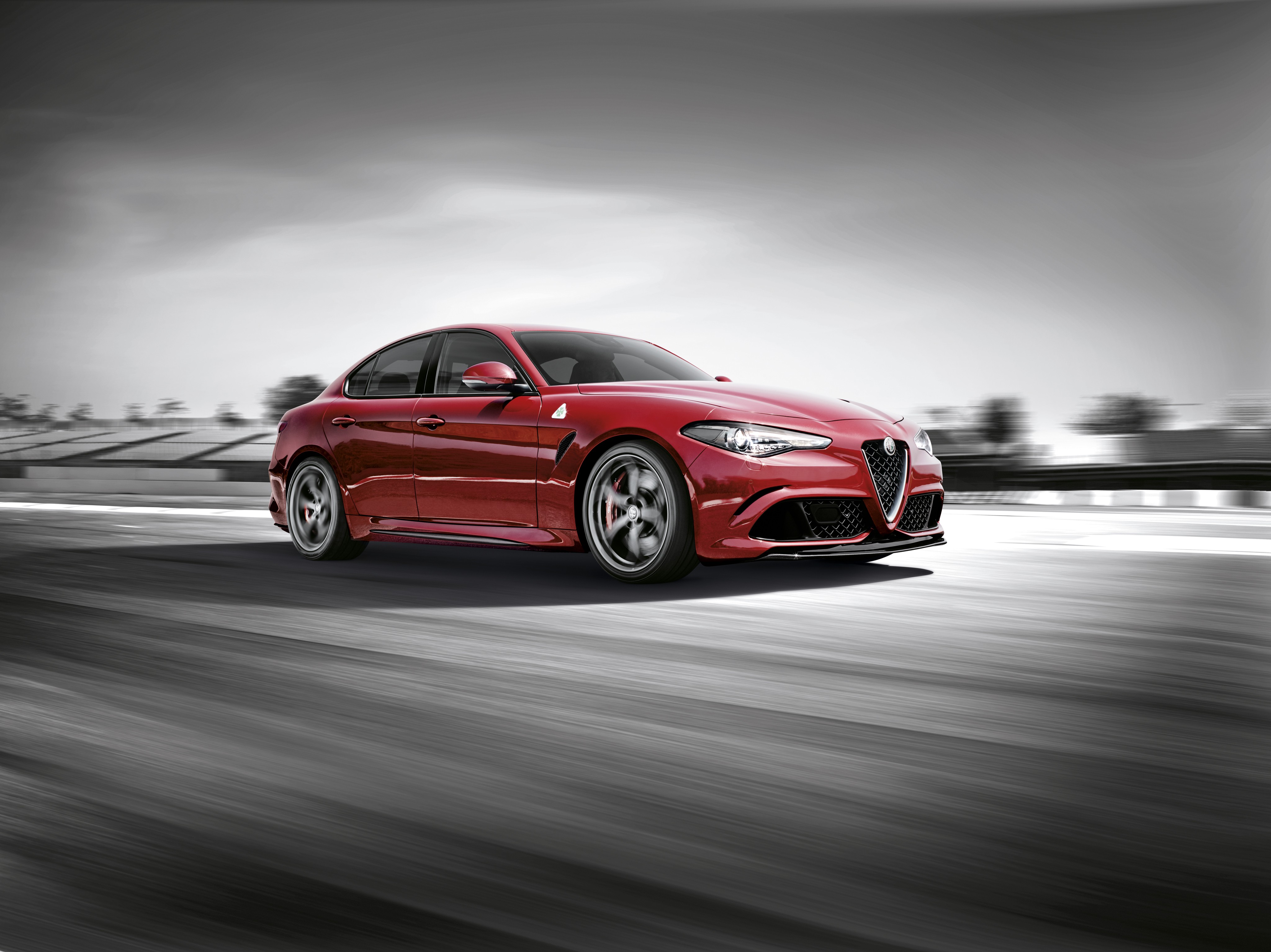Alfa Romeo Giulia Quadrifoglio photo 8