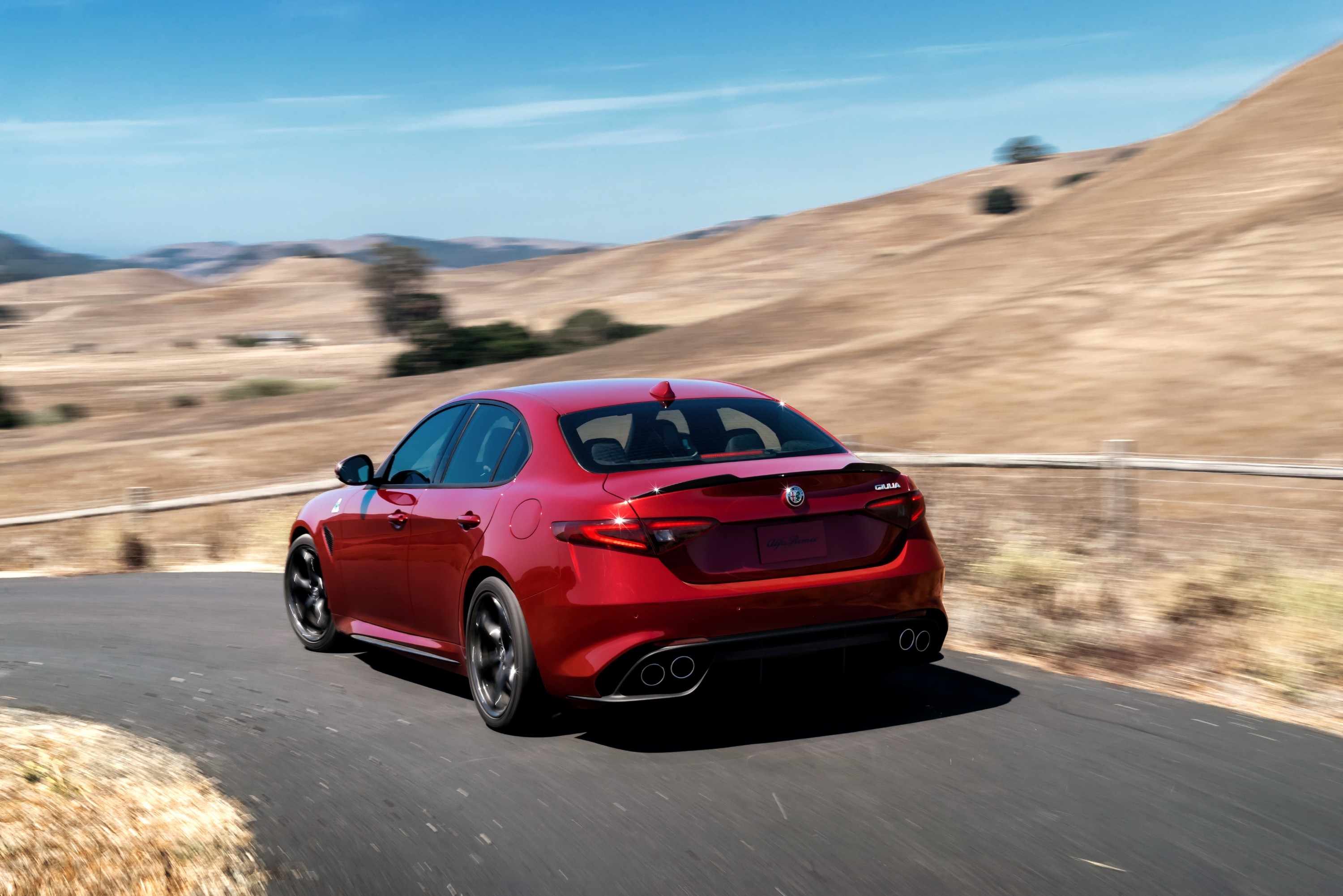 Alfa Romeo Giulia Quadrifoglio photo 13