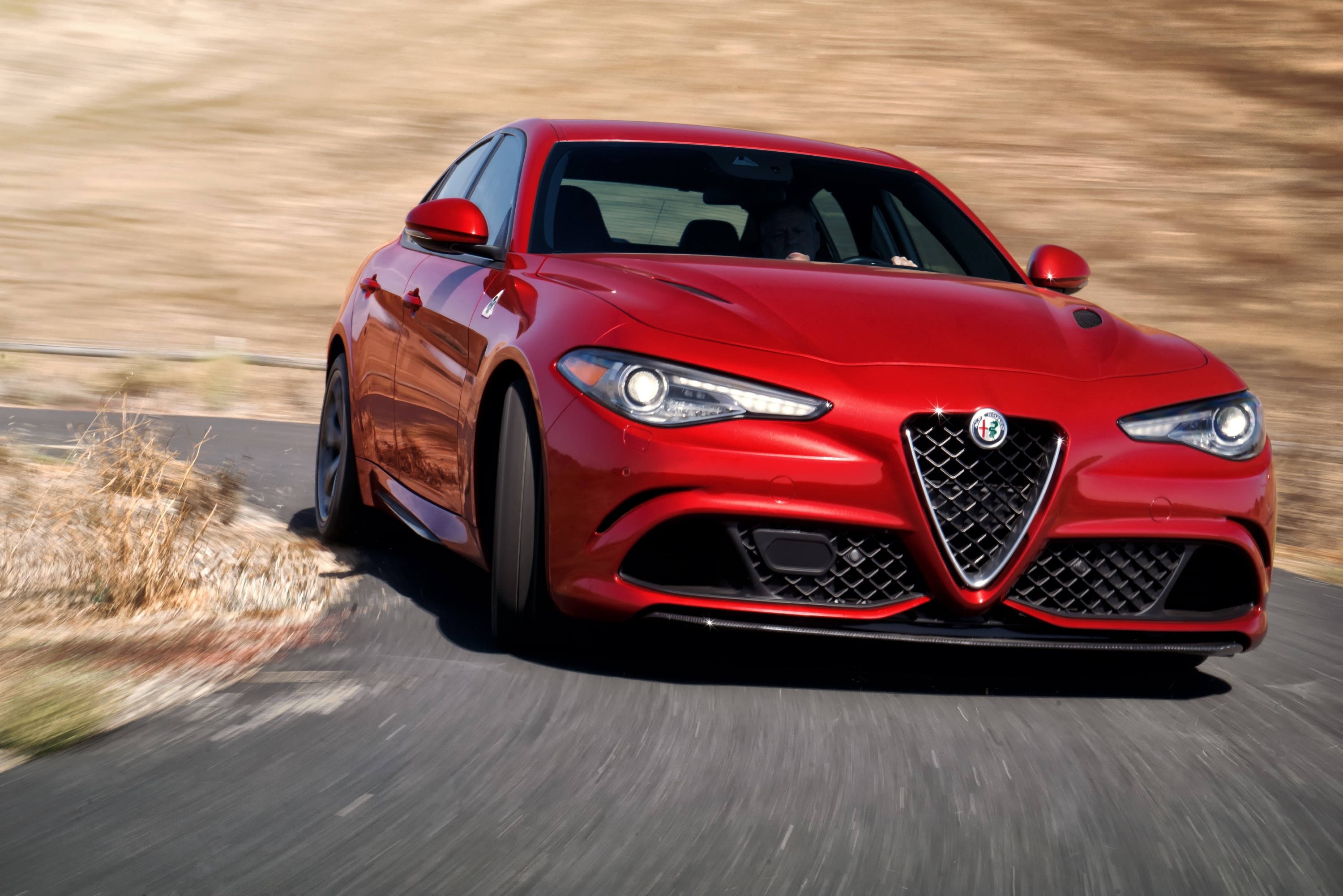 Alfa Romeo Giulia Quadrifoglio photo 14