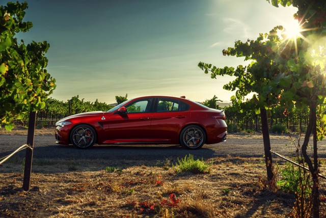 Alfa Romeo Giulia Quadrifoglio photo 17