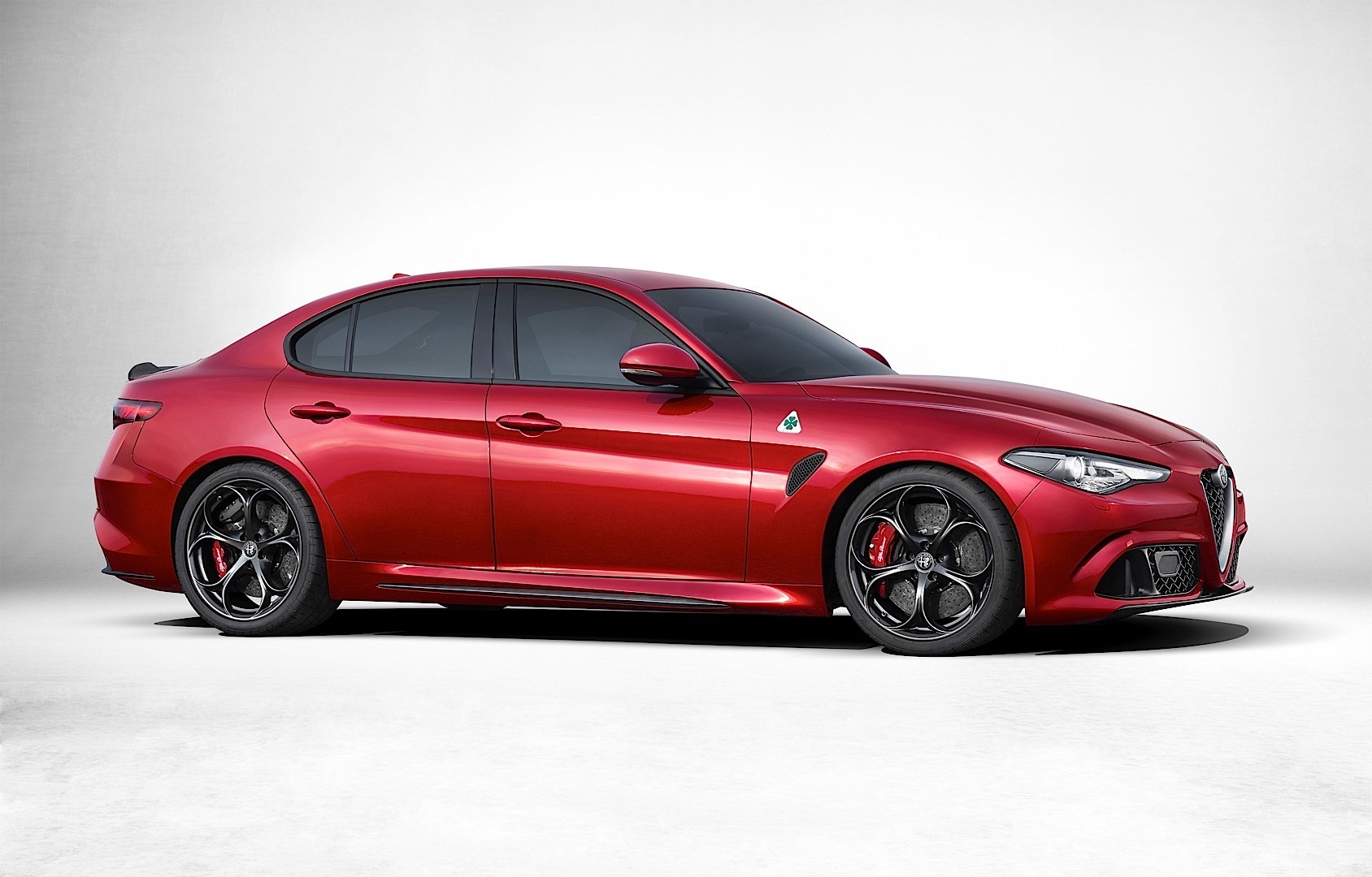 Alfa Romeo Giulia Quadrifoglio photo 5
