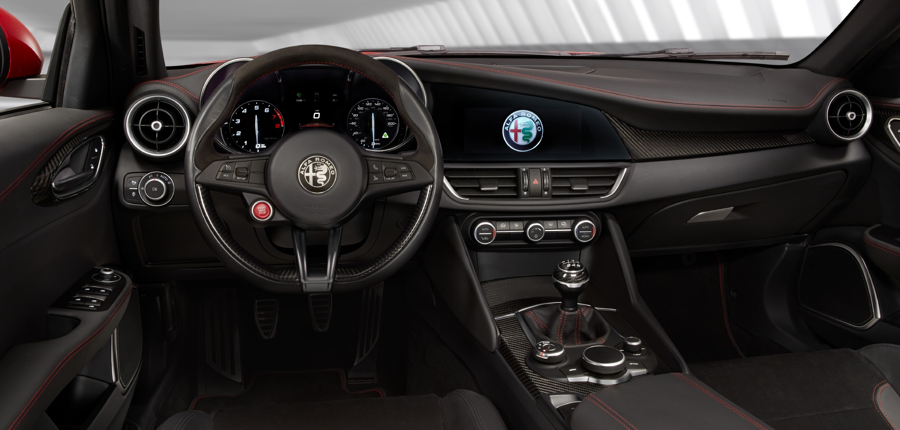 Alfa Romeo Giulia Quadrifoglio photo 51