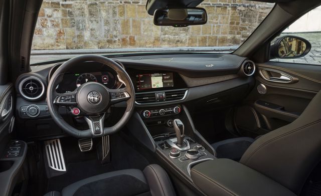 Alfa Romeo Giulia Quadrifoglio photo 58