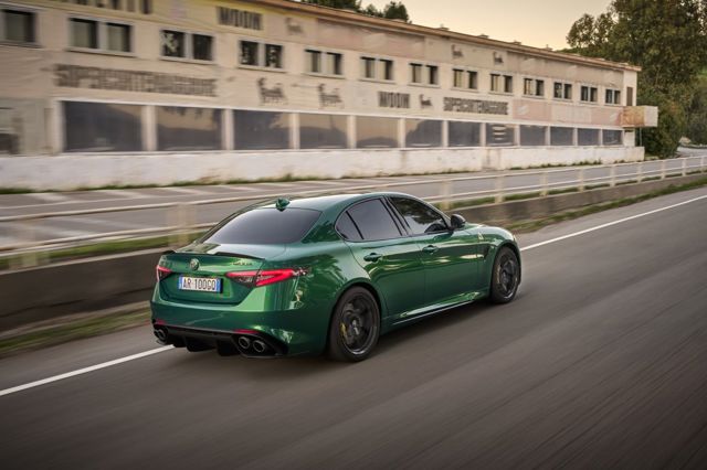 Alfa Romeo Giulia Quadrifoglio photo 40