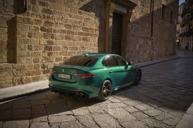 Alfa Romeo Giulia Quadrifoglio photo 41