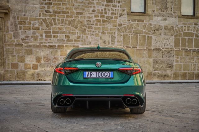 Alfa Romeo Giulia Quadrifoglio photo 46