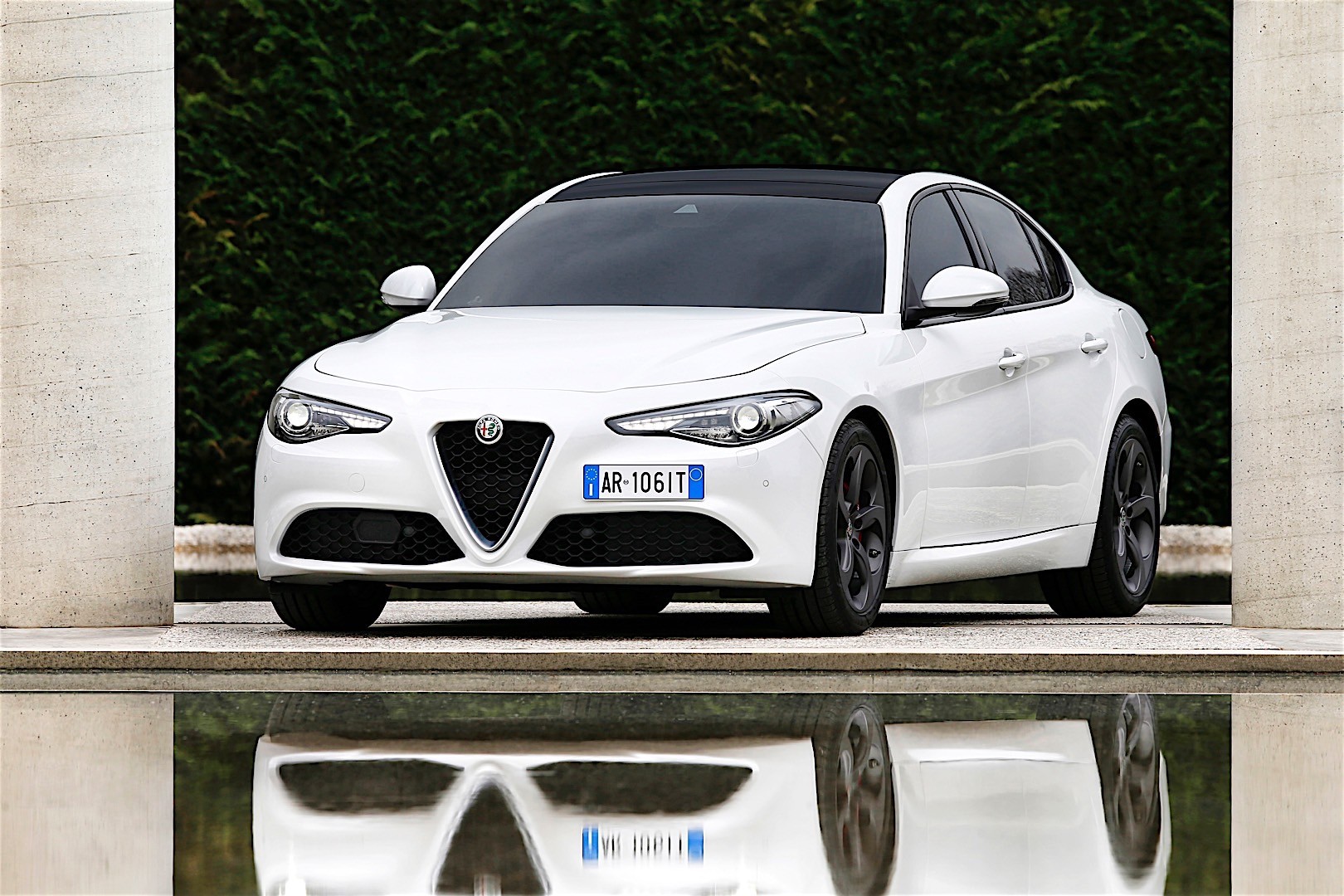 Alfa Romeo Giulia photo 25
