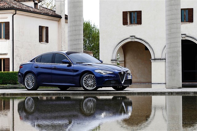 Alfa Romeo Giulia foto 1