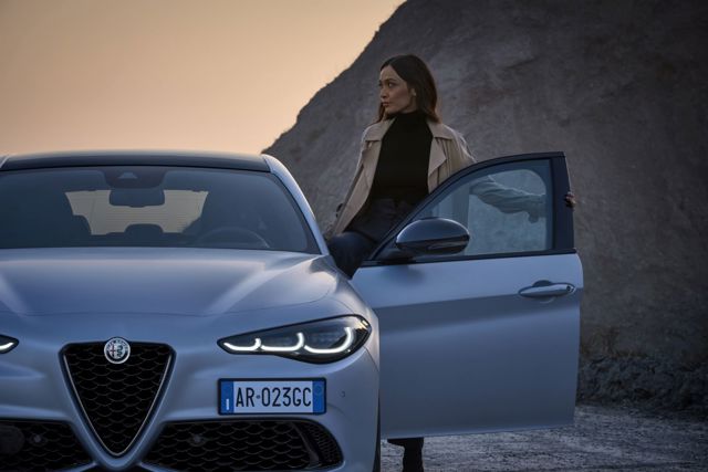 Alfa Romeo Giulia foto 12