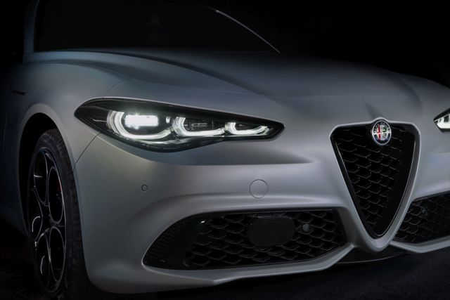 Alfa Romeo Giulia foto 18