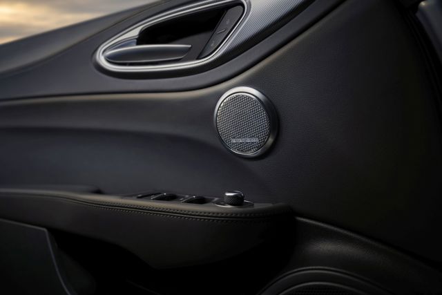 Alfa Romeo Giulia foto 25