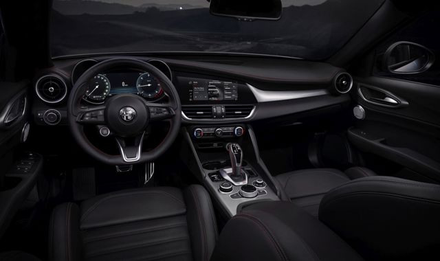 Alfa Romeo Giulia foto 26