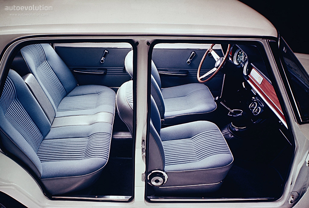 Alfa Romeo Giulia photo 4