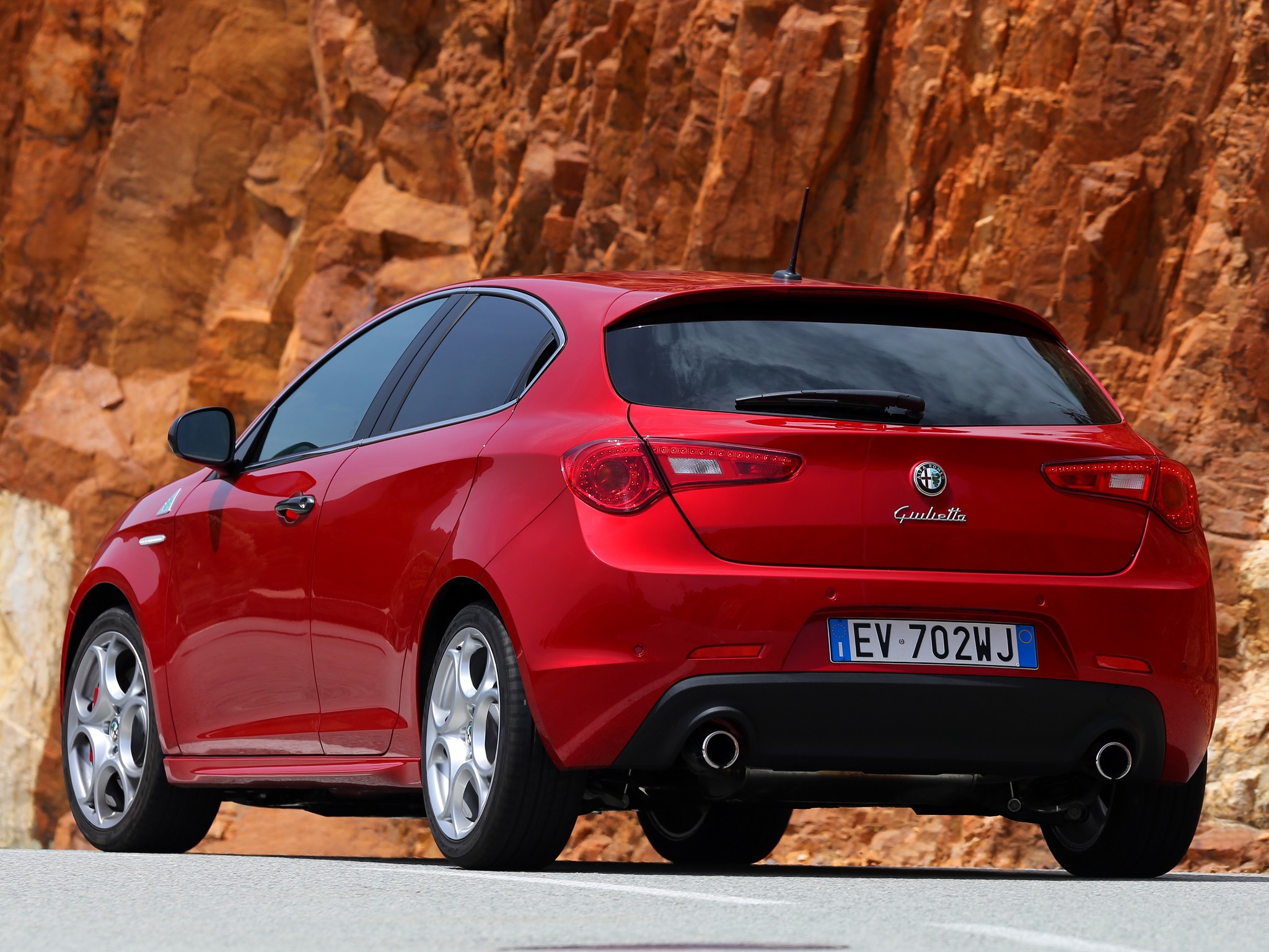 Alfa Romeo Giulietta Quadrifoglio Verde photo 11