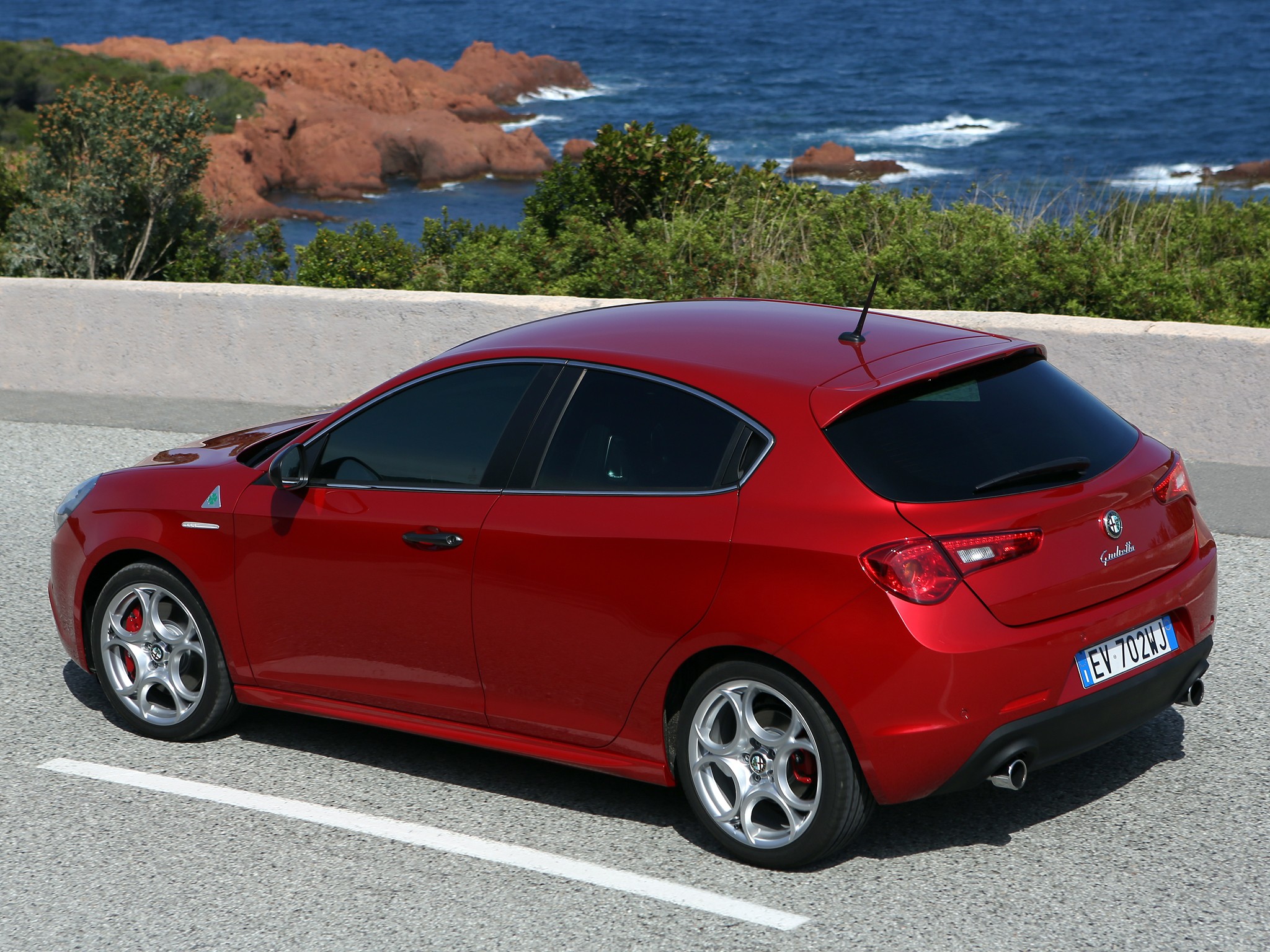 Alfa Romeo Giulietta Quadrifoglio Verde photo 12