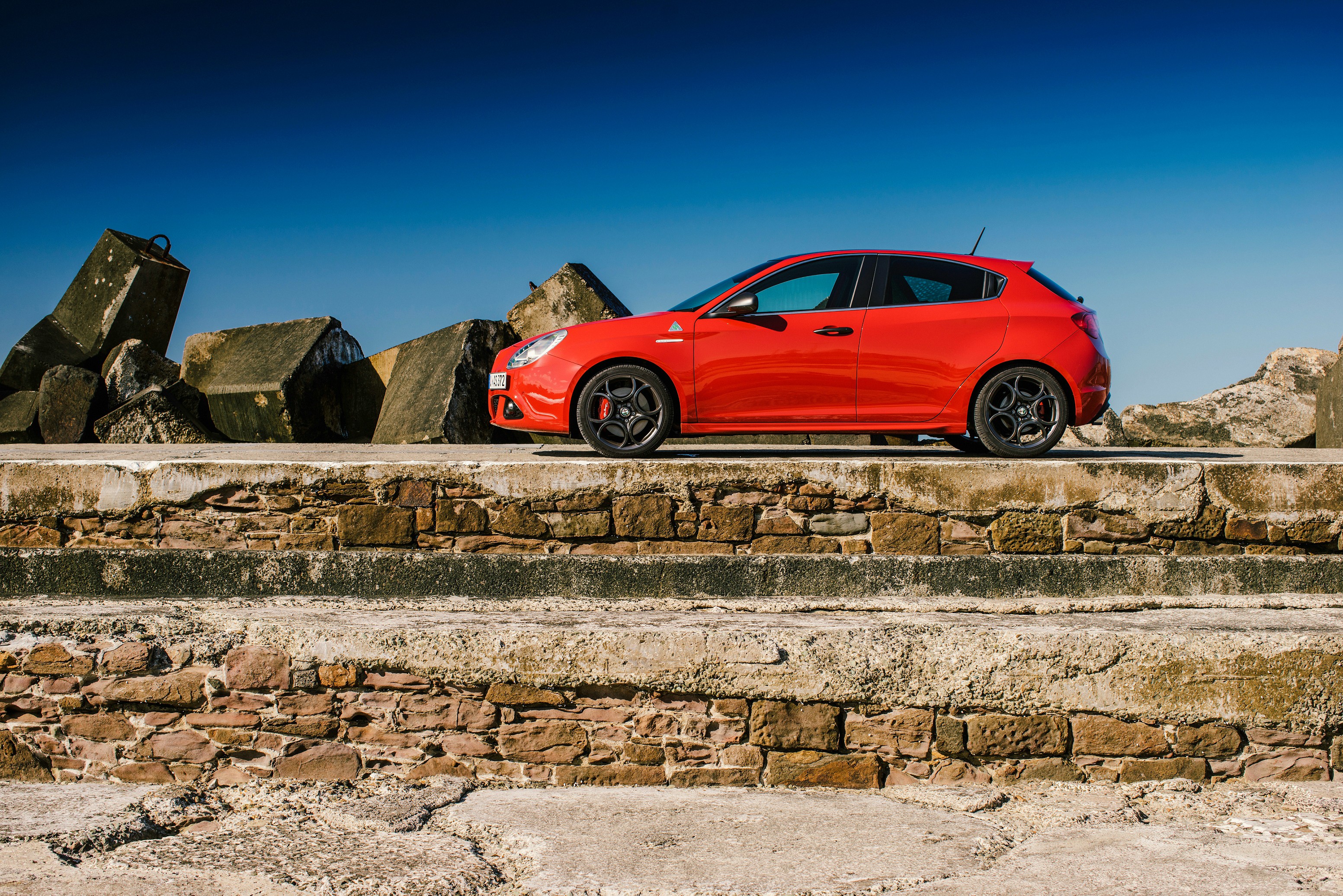 Alfa Romeo Giulietta Quadrifoglio Verde photo 23